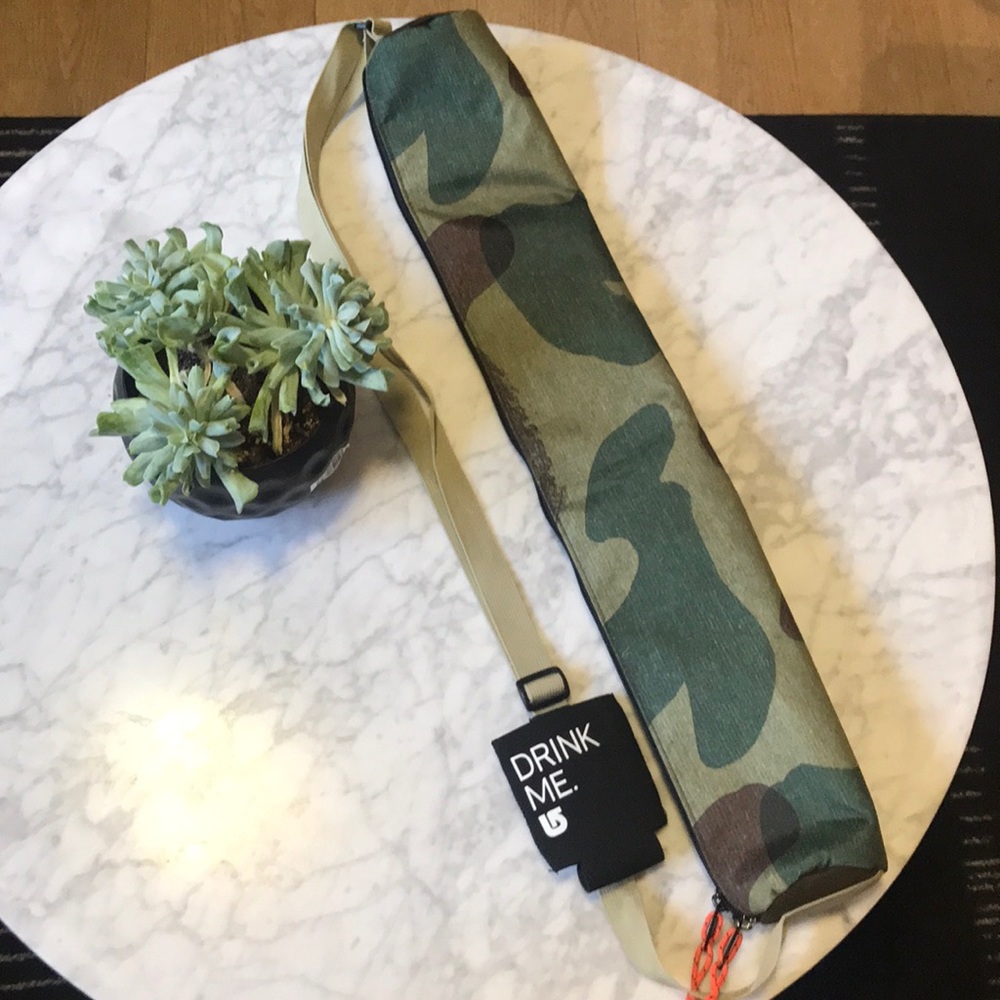 Burton Camo Beer 🍻 cooler ice box 🎿 ⛺️ 🥾Koozie